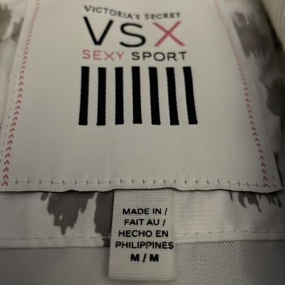 Victoria’s Secret VSX Sport Puffer Vest- M - Picture 3 of 3